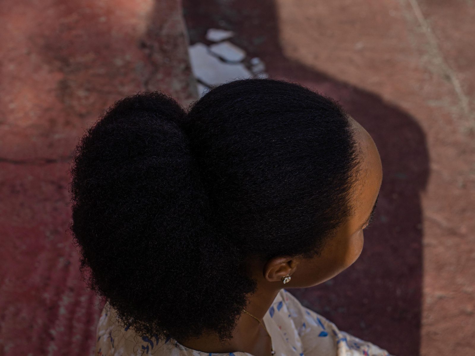 Puff lâche, cheveux crépus