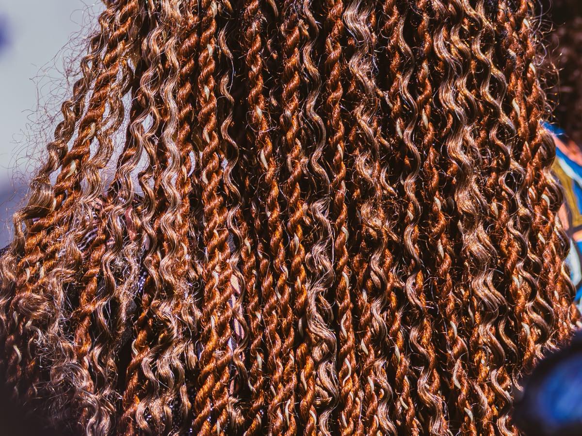 Tresses collées, cheveux crépus