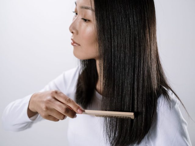 Comparatif routines d&rsquo;hydratation pour cheveux 4C