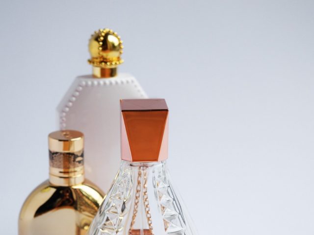 Gisou parfum cheveux : peut-on parfumer une chevelure afro sans la des